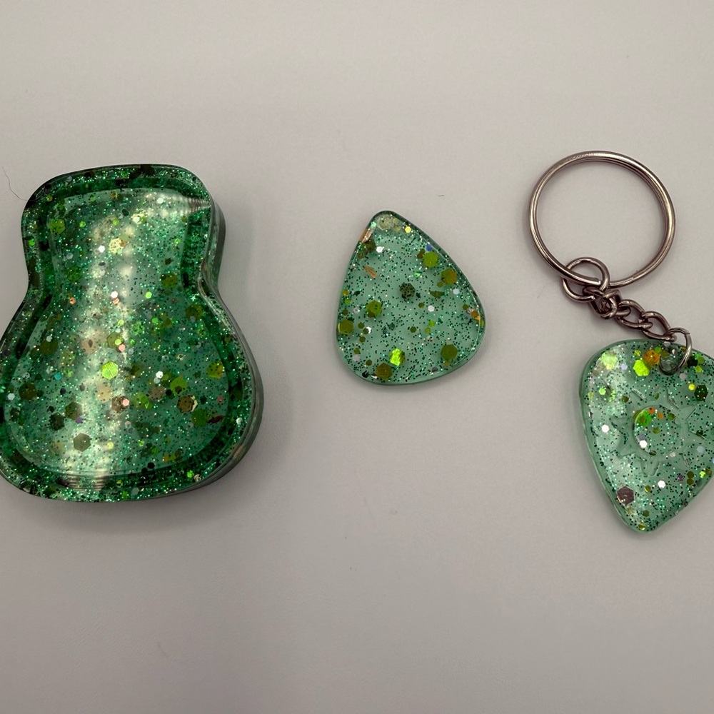 Green Glitter Resin Keychain and Pick Set